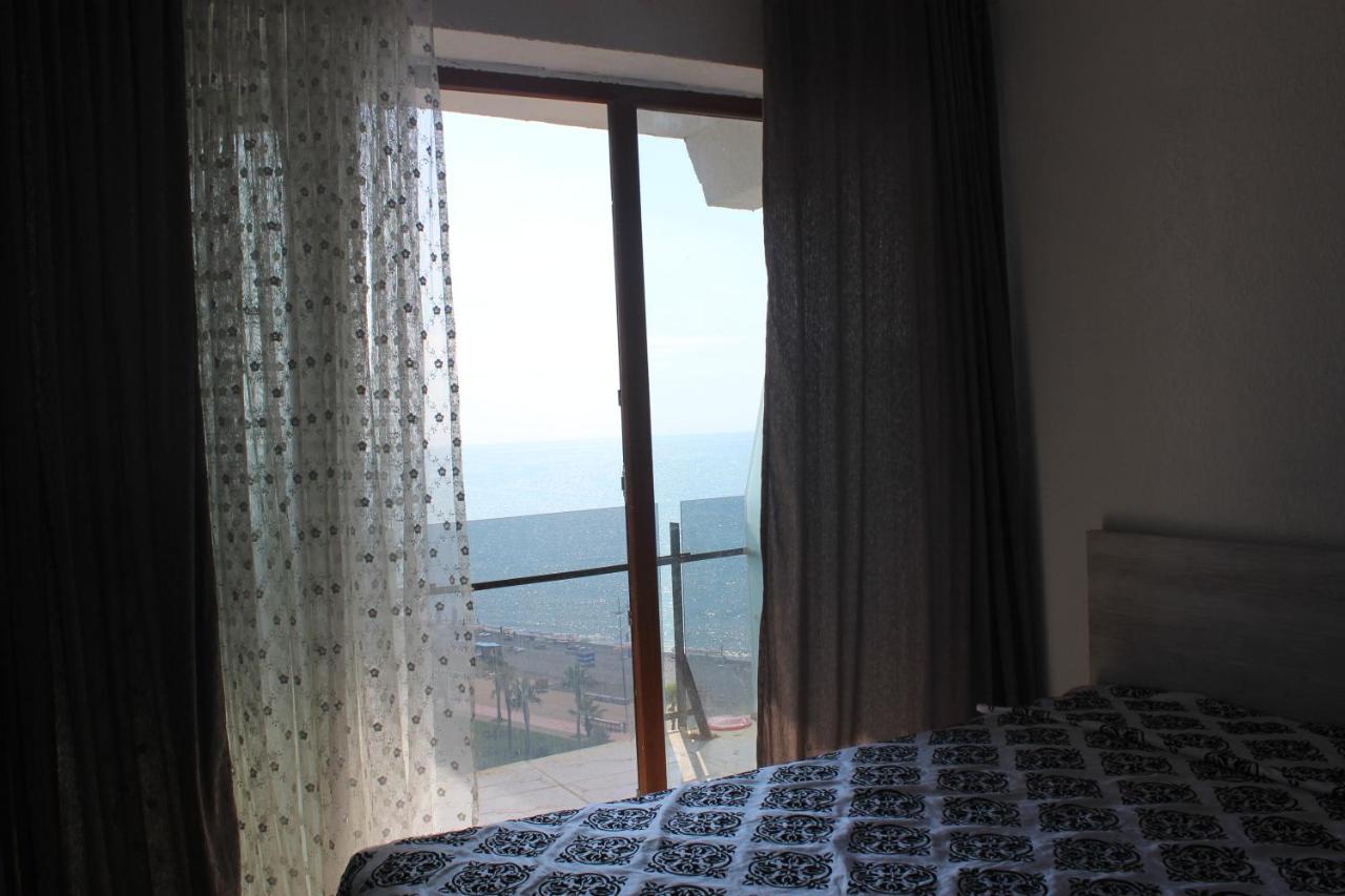 Apartment On The Back Sea Batoumi Extérieur photo