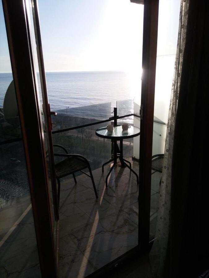 Apartment On The Back Sea Batoumi Extérieur photo